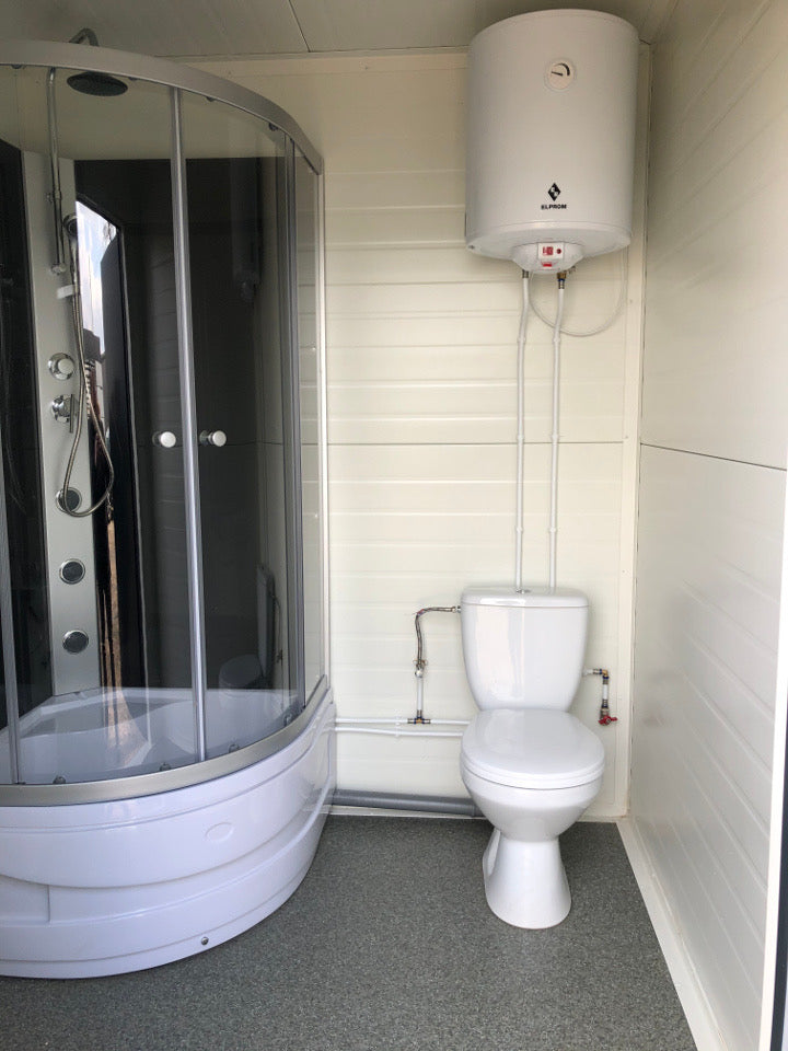 Contentor sanitário novo de 2 × 2 × 2,8 m