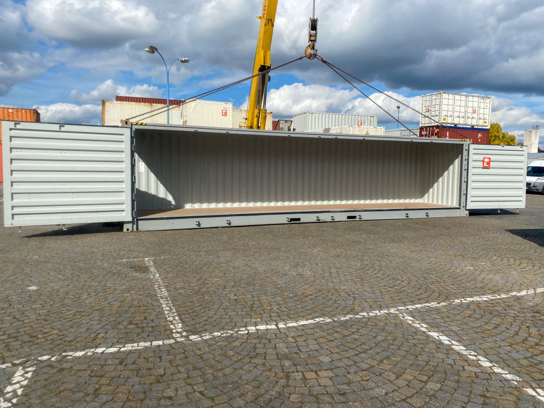Contentor marítimo novo de 40 pés High Cube (HC) com abertura lateral completa (Open Side)