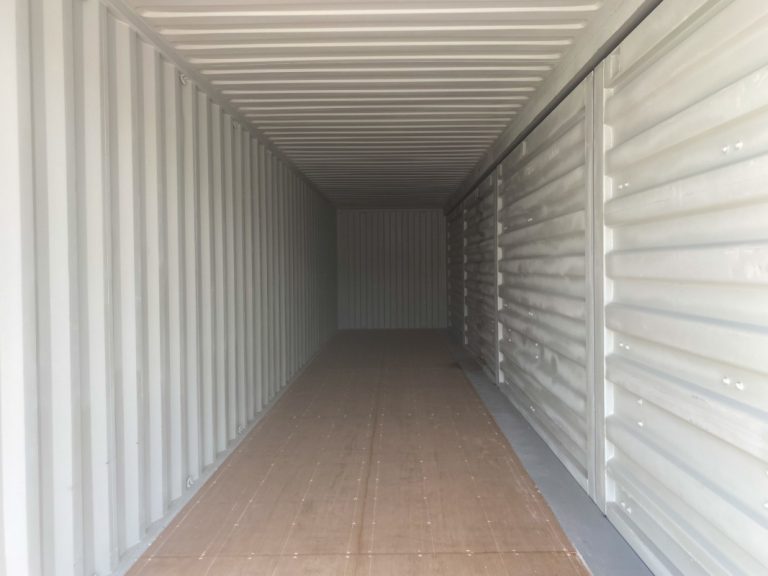 Contentor marítimo novo de 40 pés High Cube (HC) com abertura lateral completa (Open Side)