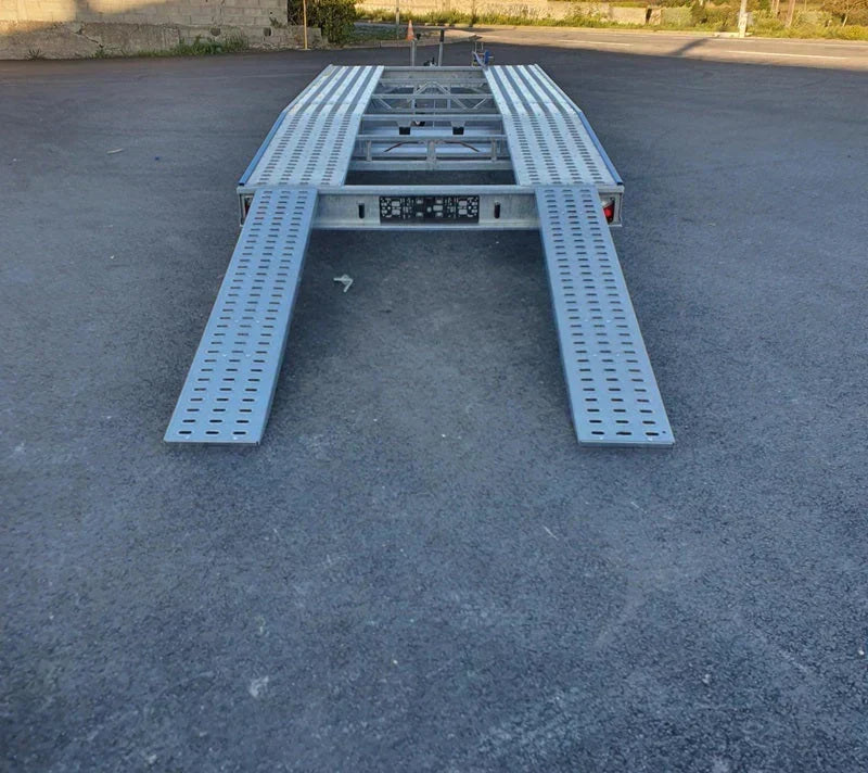 Reboque plataforma para transporte de veículos Boro JUPITER NB 4527 (Novo) – 450 × 200 cm – PBT 2.700 kg