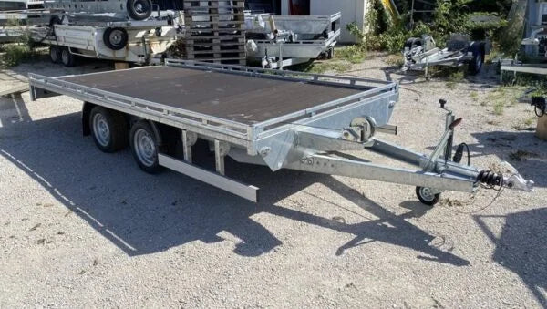 Reboque de plataforma fixa Boro ATLAS (novo) com rampas – 500 × 200 cm – PBT de 3.500 kg