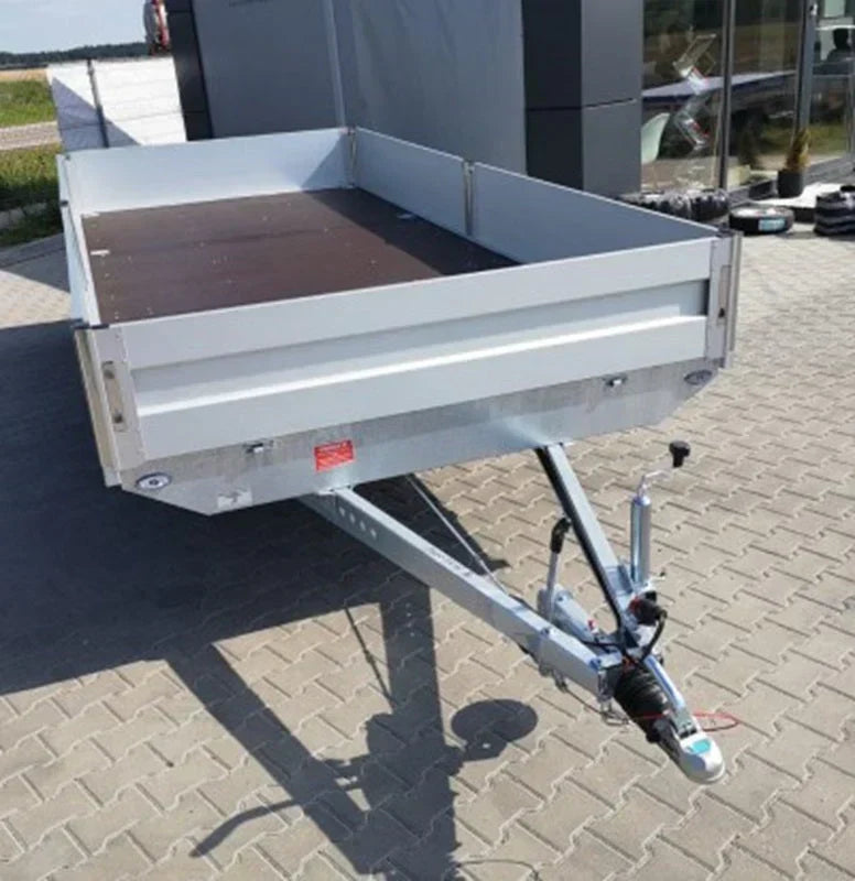 Reboque plataforma BOSS 6.0 novo, de 3 eixos, com rampas – 610 × 200 cm – PBT 3.500 kg