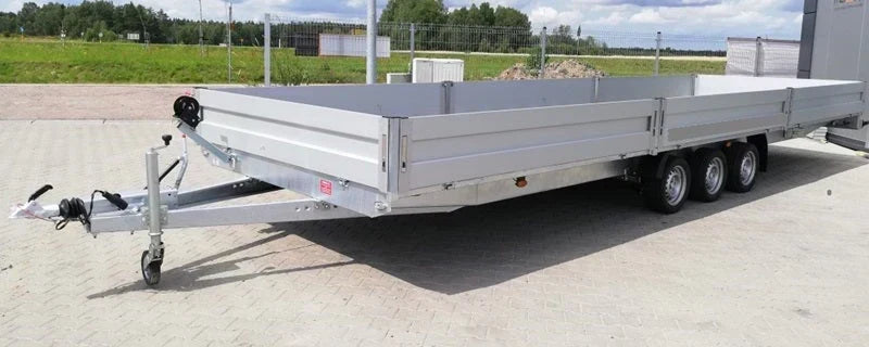 Reboque plataforma BOSS 6.0 novo, de 3 eixos, com rampas – 610 × 200 cm – PBT 3.500 kg