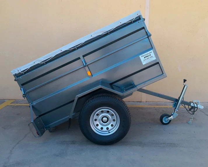 Reboque 4x4 novo com sistema de basculamento por inércia – 220 × 130 × 60 + 35 cm – PBT de 750 kg
