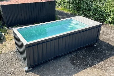 Piscina em contentor nova de 6 metros