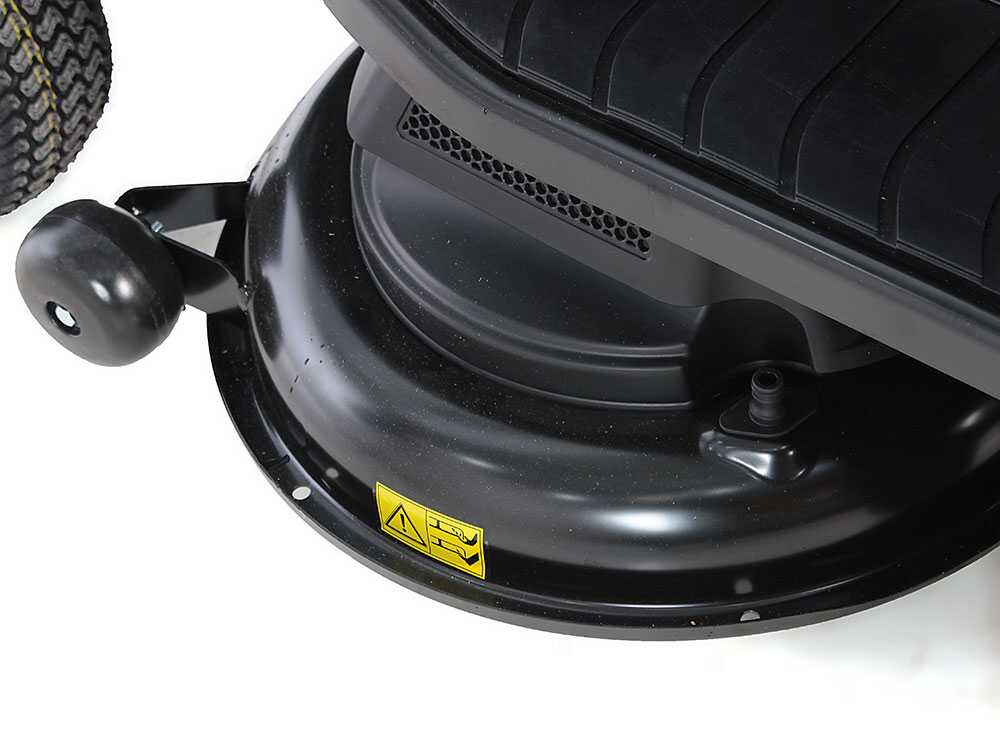 O Alpina AT3 98 HA é um trator corta-relva a gasolina equipado com um motor ST 400 Powered by STIGA de 414 cm³
