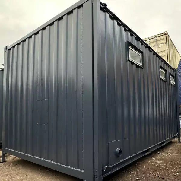 Novo bloco sanitário "3 + 1" de 4,8 × 2,7 m