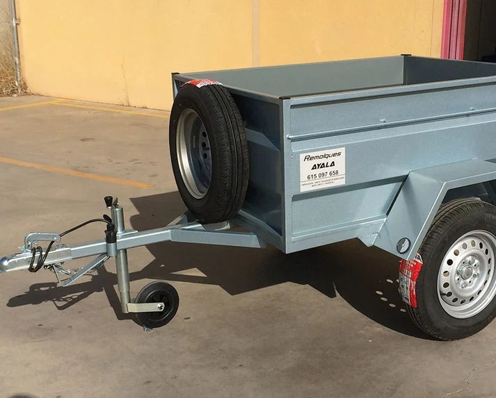 Reboque de transporte novo de eixo único – 140 × 105 × 50 cm – PBT de 750 kg