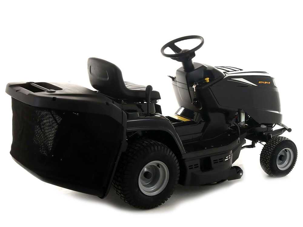 O Alpina AT4 84 A é um trator corta-relva a combustão equipado com um motor ST 350 de 352 cm³